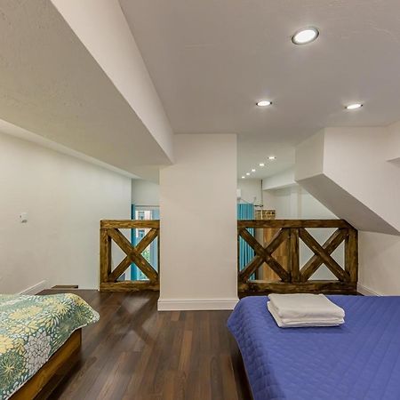 Kyiv Saksahanskoho Apart Hotel ภายนอก รูปภาพ