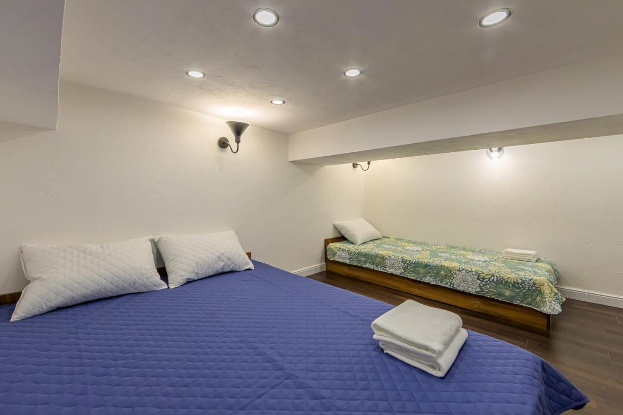 Kyiv Saksahanskoho Apart Hotel ภายนอก รูปภาพ