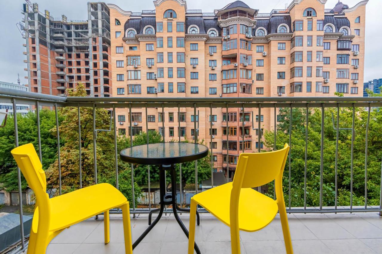 Kyiv Saksahanskoho Apart Hotel ภายนอก รูปภาพ