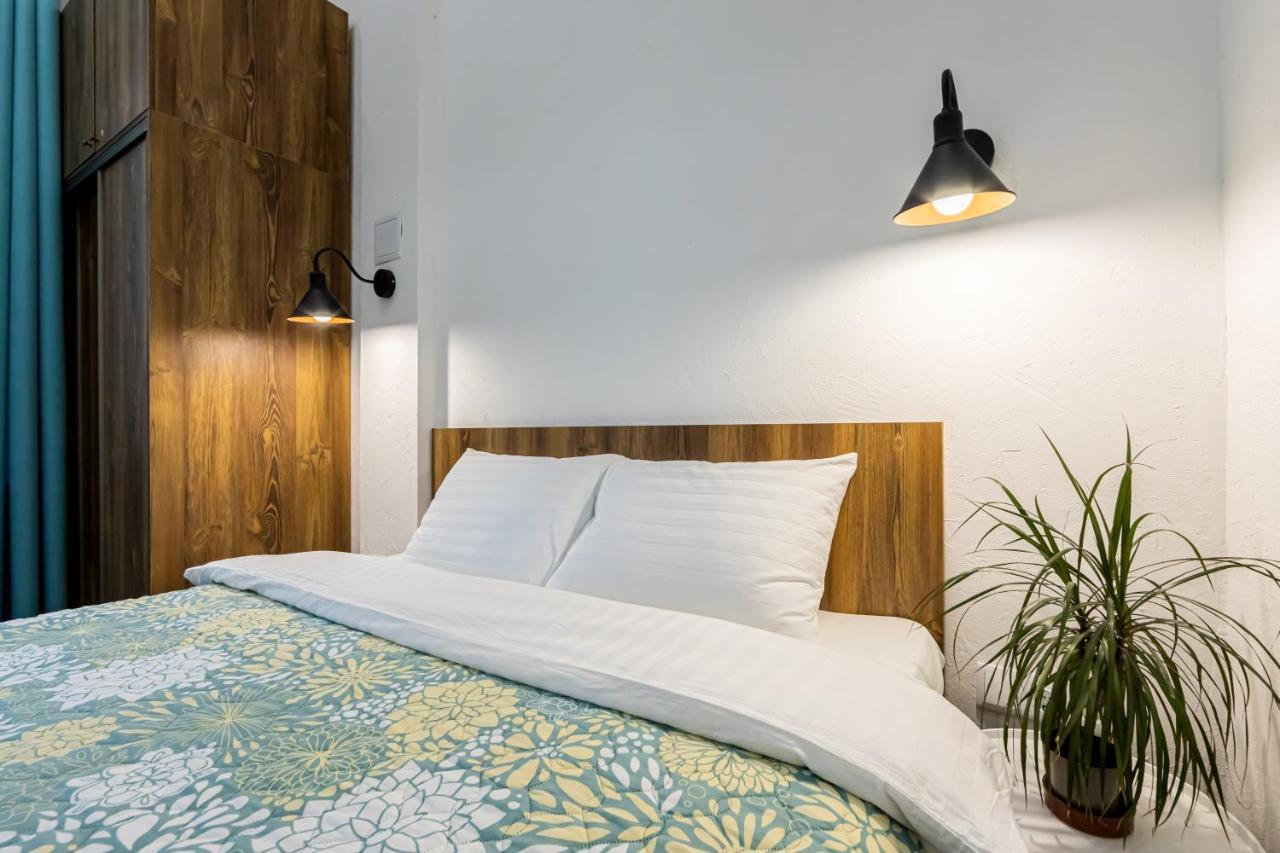 Kyiv Saksahanskoho Apart Hotel ภายนอก รูปภาพ