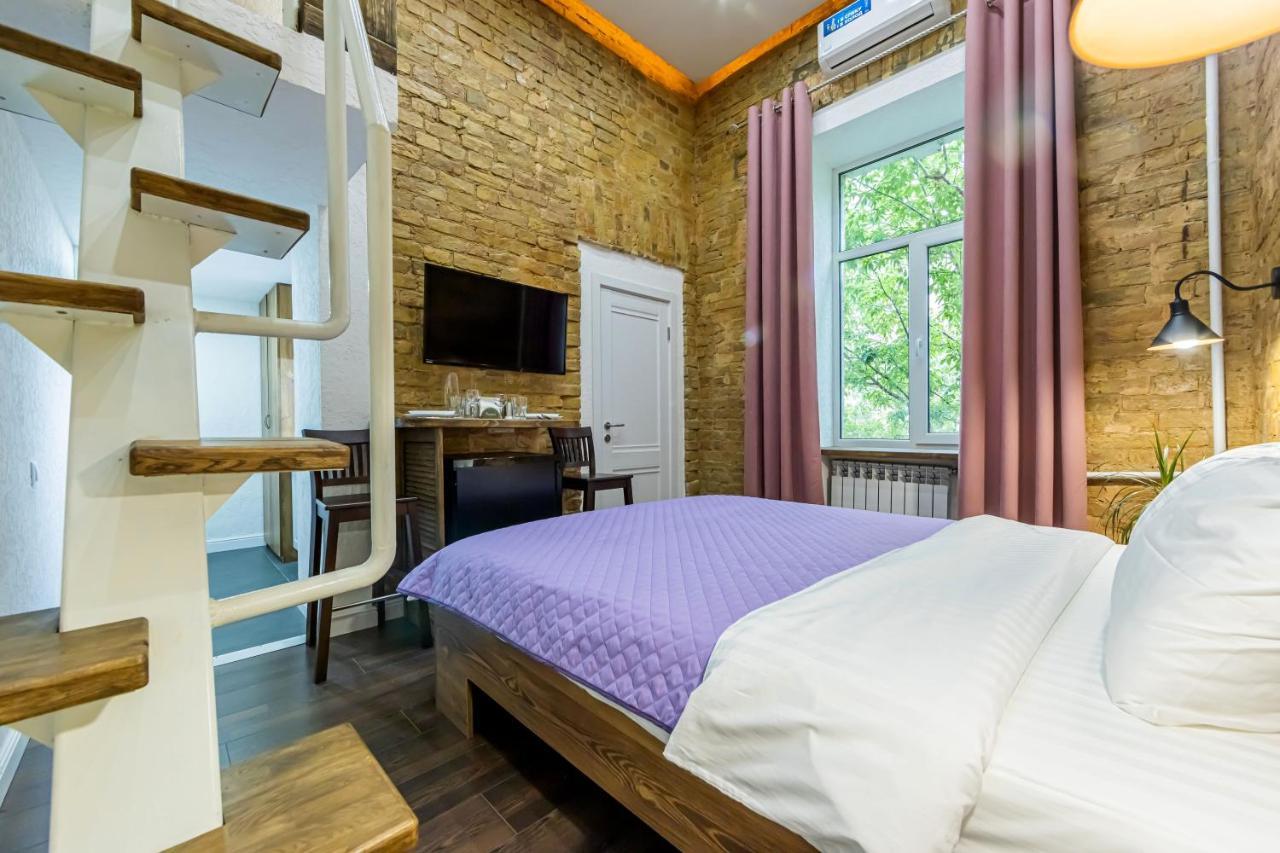 Kyiv Saksahanskoho Apart Hotel ภายนอก รูปภาพ
