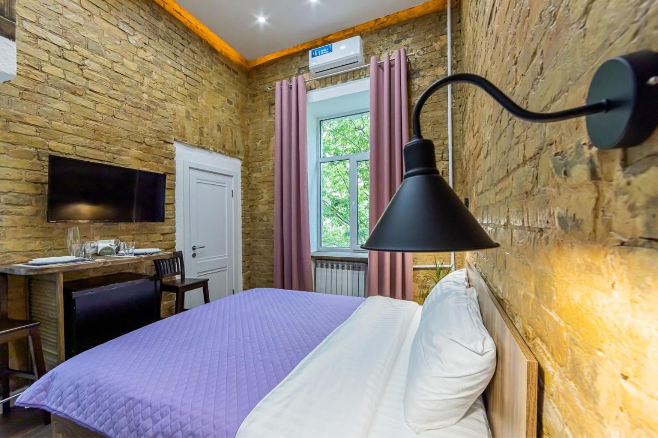 Kyiv Saksahanskoho Apart Hotel ภายนอก รูปภาพ
