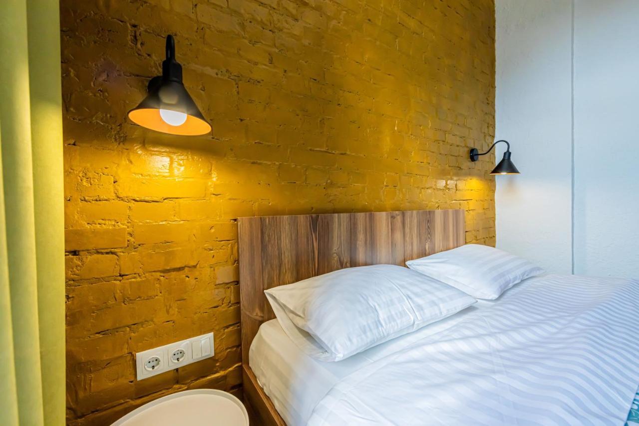 Kyiv Saksahanskoho Apart Hotel ภายนอก รูปภาพ